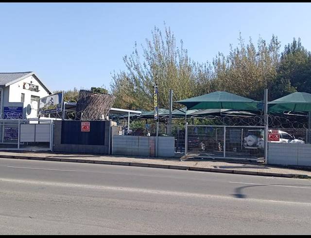 BUSINESS PROPERTY TO RENT IN GLENANDA